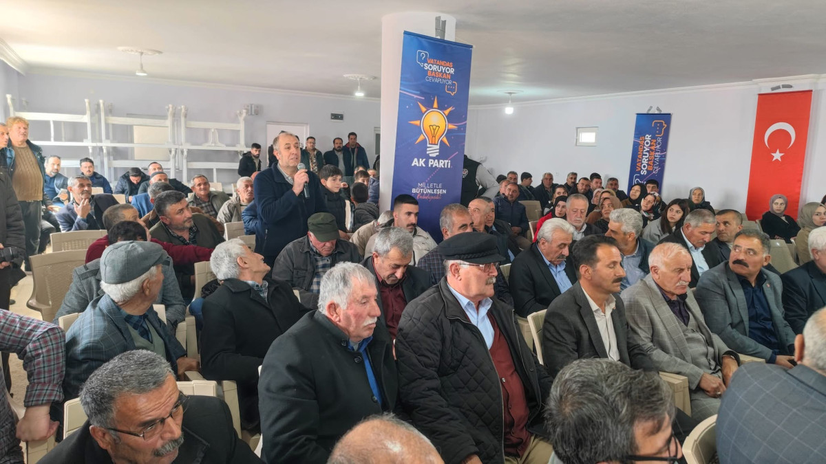 Adilcevaz’da “Vatandaş Sordu, Başkan Cevapladı” 