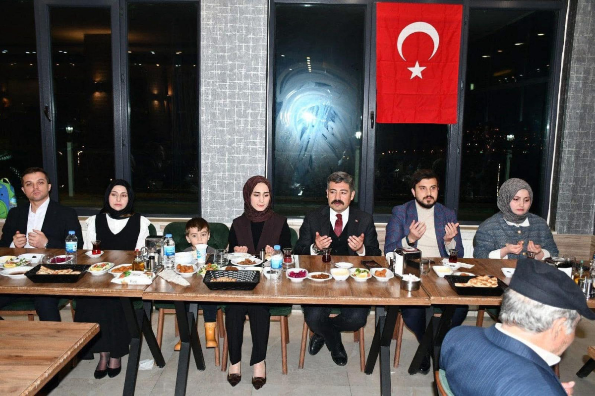 Kaymakam Özçelik Şehit Ve Gazi Aileleri İle İftarda Buluştu